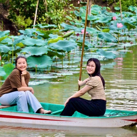 Vui chơi cùng trò dân gian & sông nước