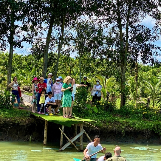 Vui chơi cùng trò dân gian & sông nước