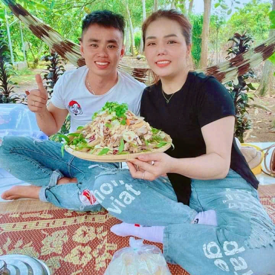 Thưởng thức món ăn dân dã