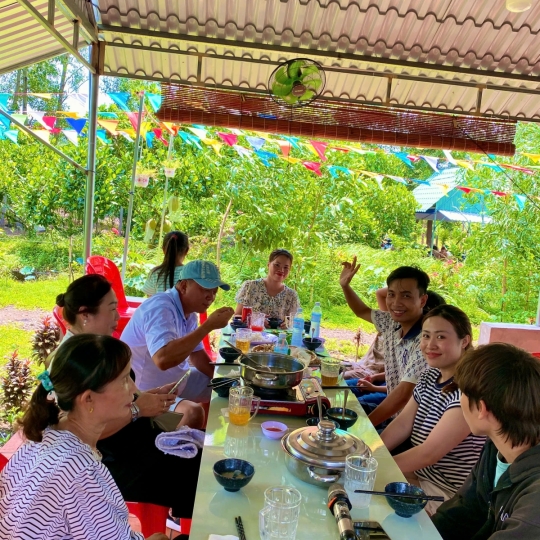 Thưởng thức món ăn dân dã